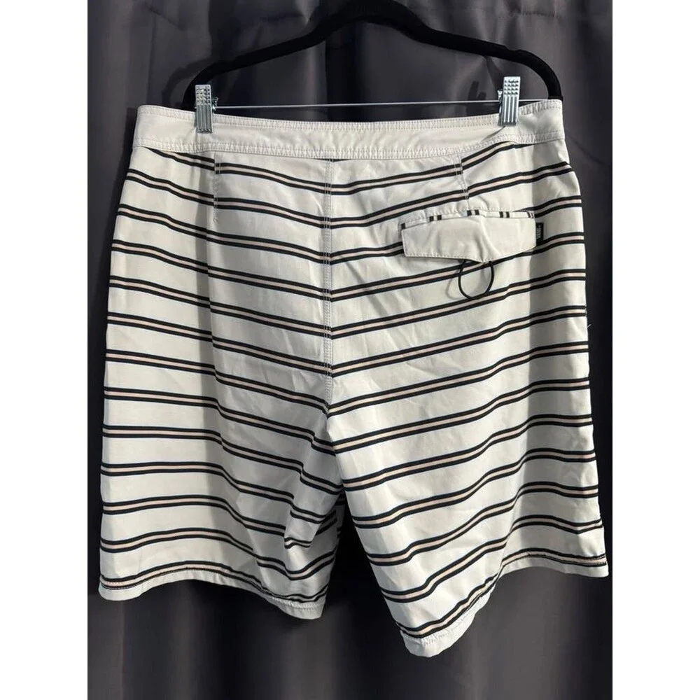 Vans Striped Board Shorts Swim Trunks – Men’s Size 36 XL